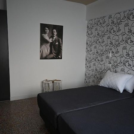 Haris 303 Apartment By Vpn Accomodation Aten Exteriör bild