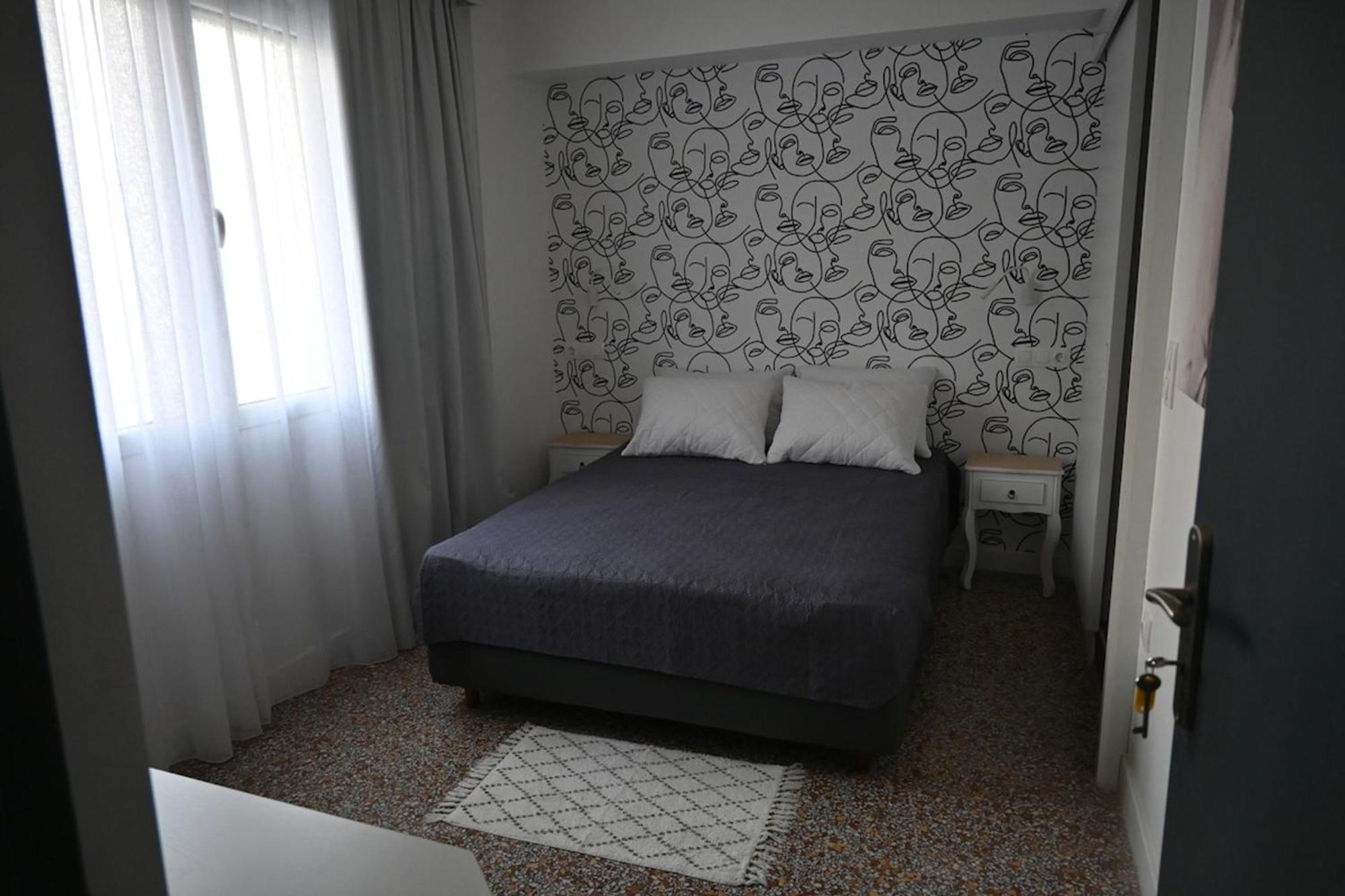 Haris 303 Apartment By Vpn Accomodation Aten Exteriör bild